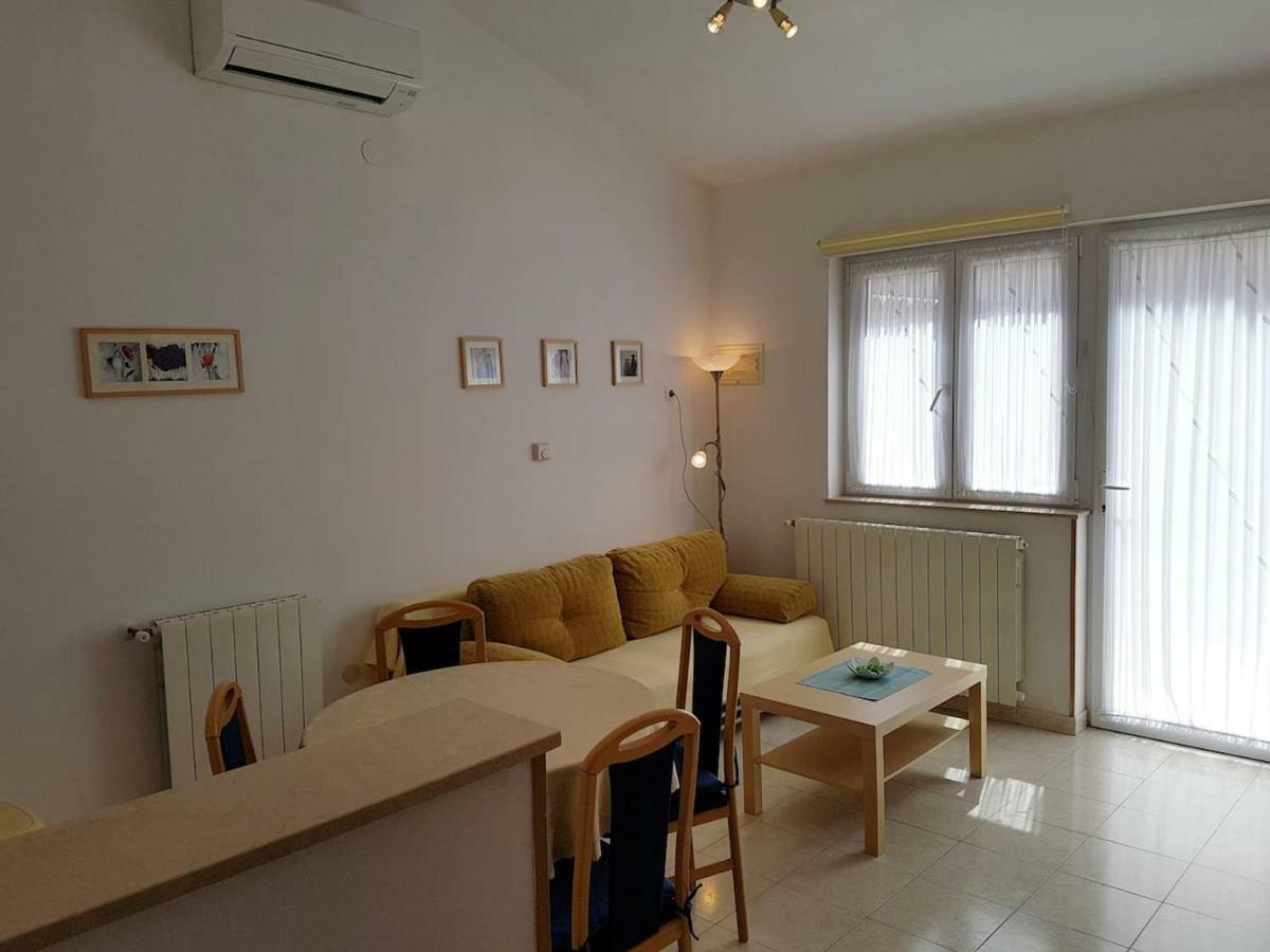 Apartman Vida Pula Exterior photo